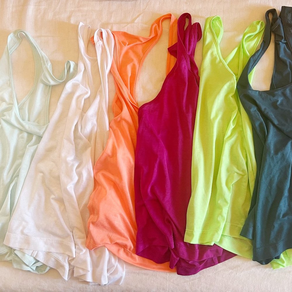6 Athleta Vapor Scoop Cropped Tanks, Size Small